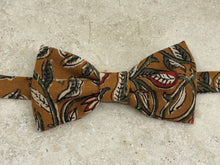 Charger l'image dans la galerie, Nœud papillon tissu indien camel vert