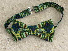 Charger l'image dans la galerie, Nœud papillon vert plume de paon
