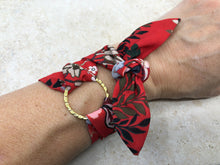 Charger l'image dans la galerie, Bracelet foulard rouge
