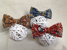 Charger l'image dans la galerie, Nœud papillon tissu indien bordeaux bleu