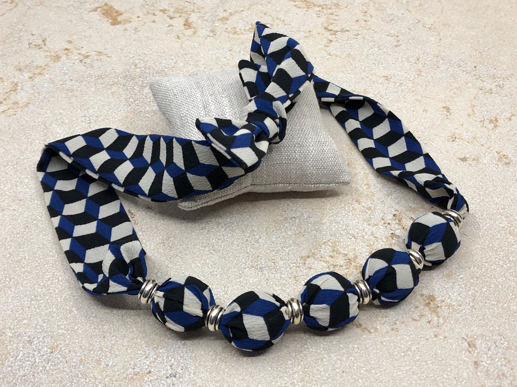 Collier damier